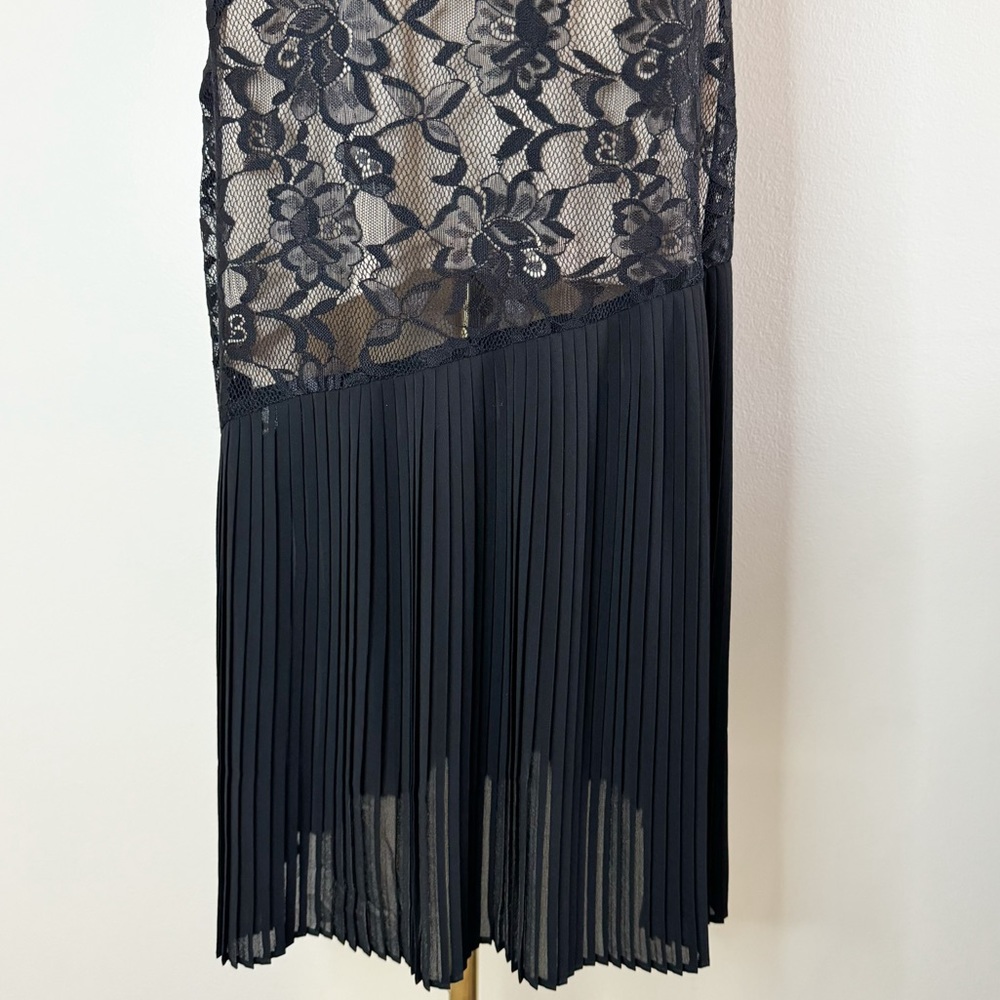 NWT Lulu's Lace Midi Dress - Picture 4 of 8